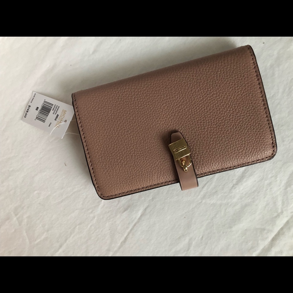 Michael Kors pink wallet